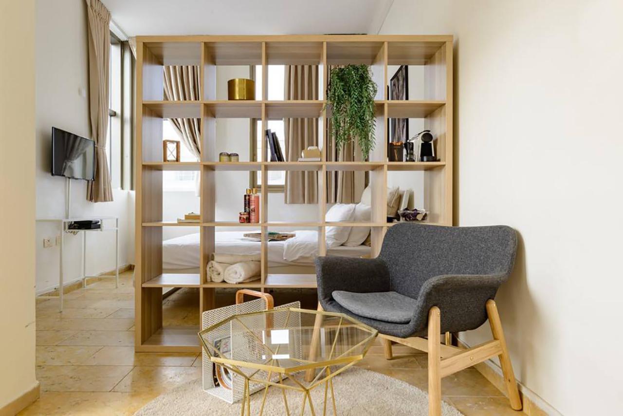 Bright And Spacious Loft By The Sea With Bomb Shelter Tel Aviv Eksteriør billede